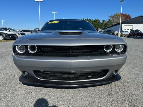 Used 2018 Dodge Challenger T/A image 10