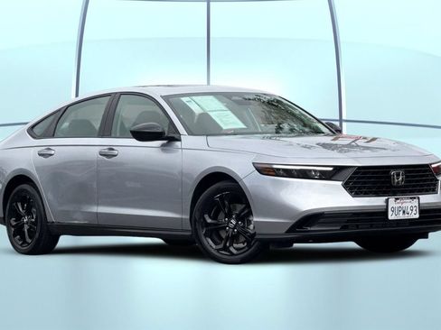 Certified 2025 Honda Accord SE image 2