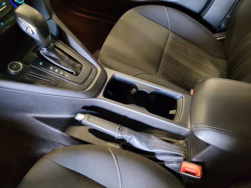 Used 2017 Ford Focus SE FWD image 26