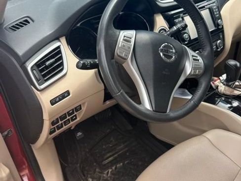 Used 2016 Nissan Rogue SL w/ SL Premium Package AWD/4WD image 3