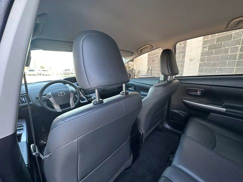 Used 2015 Toyota Prius V Four FWD image 15