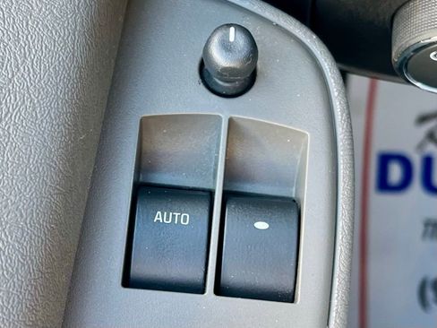 Used 2024 Chevrolet Express 2500 w/ Driver Convenience Package image 18