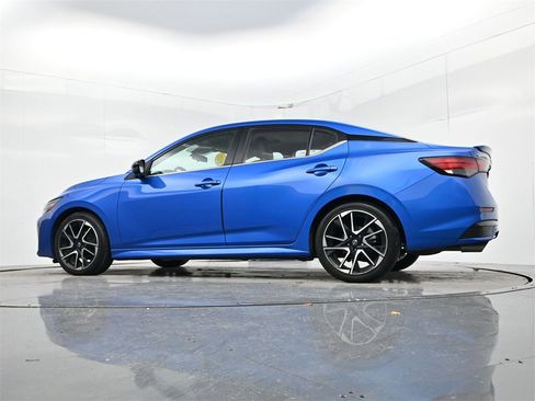 Used 2024 Nissan Sentra SR w/ SR Premium Package image 37