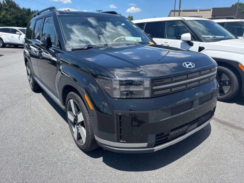 Used 2024 Hyundai Santa Fe Limited AWD/4WD image 5