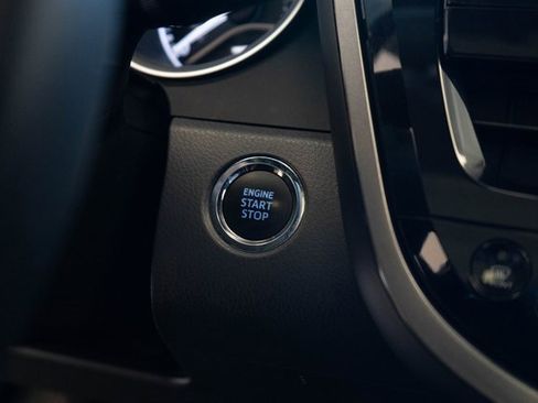 Used 2023 Toyota Camry XLE image 25