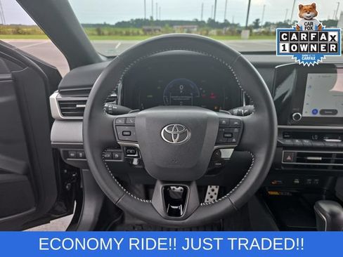 Used 2025 Toyota Camry SE FWD image 14
