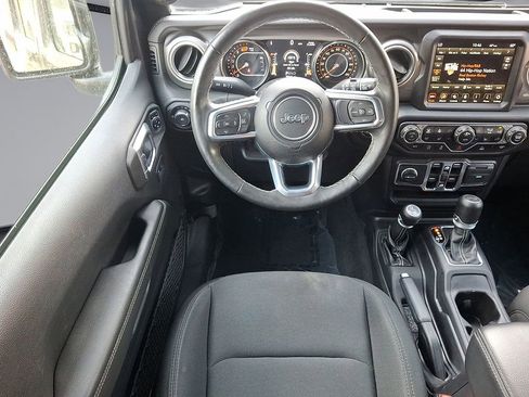 Used 2021 Jeep Wrangler Unlimited Sahara image 21