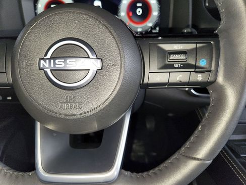 Certified 2024 Nissan Rogue Platinum FWD image 27