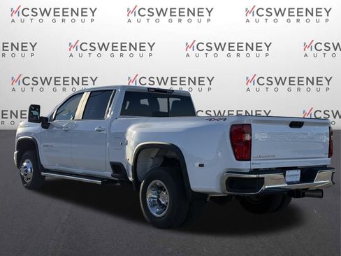 Used 2024 Chevrolet Silverado 3500 LT w/ Convenience Package image 3