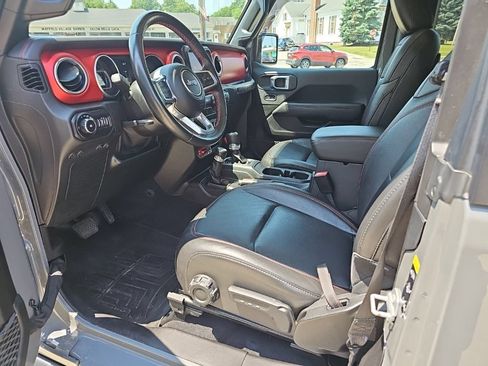Used 2021 Jeep Wrangler Rubicon AWD/4WD image 17