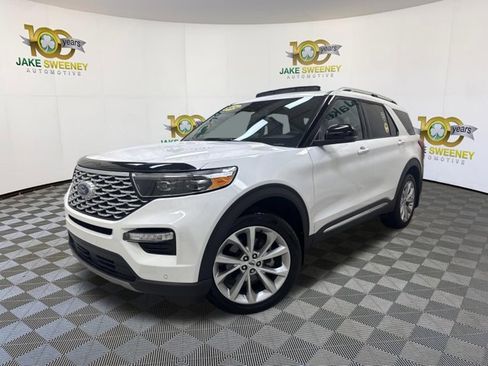 Used 2024 Ford Explorer Platinum w/ Technology Package AWD/4WD image 4