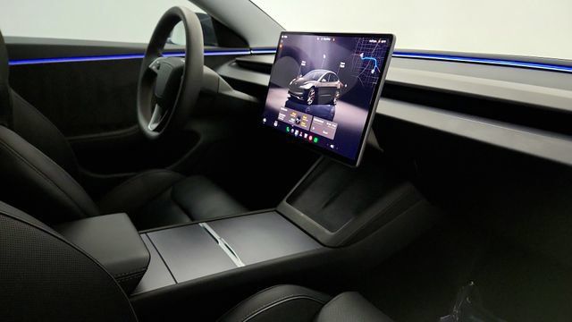 Used 2025 Tesla Model 3 Performance AWD/4WD image 29