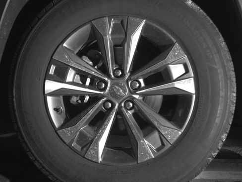 Used 2025 Chevrolet Equinox LT FWD image 12