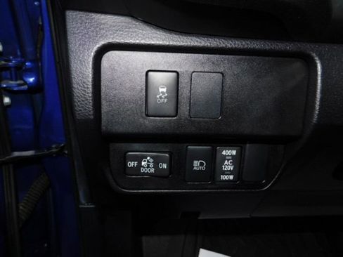 Used 2023 Toyota Tacoma TRD Off-Road image 28