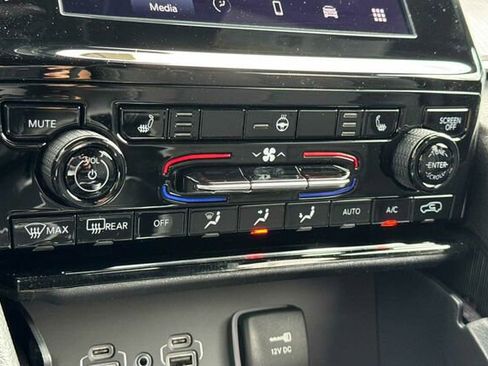 New 2026 Jeep Grand Cherokee Laredo X AWD/4WD image 17