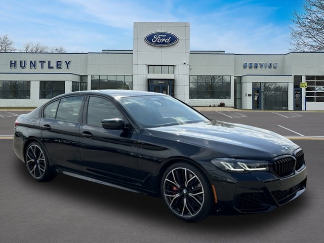 Used 2023 BMW M550i xDrive w/ Executive Package AWD/4WD image 4