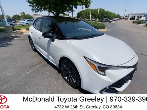 Used 2024 Toyota Corolla XSE FWD image 2