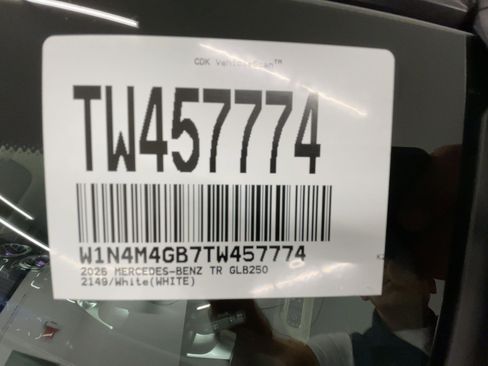 Used 2026 Mercedes-Benz GLB 250 image 18