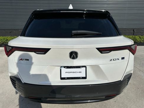 Used 2024 Acura ZDX A-Spec image 11