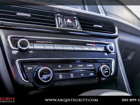 Used 2019 Kia Optima S image 25