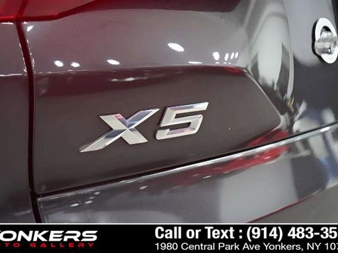 Used 2022 BMW X5 xDrive40i w/ Premium Package image 42