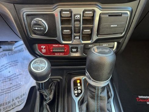 Used 2023 Jeep Wrangler Unlimited Rubicon 4xe w/ Steel Bumper Group image 21