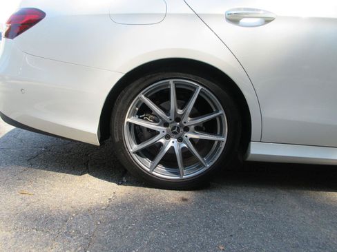Used 2023 Mercedes-Benz E 350 Sedan image 24