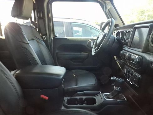 Used 2023 Jeep Gladiator Sport AWD/4WD image 9