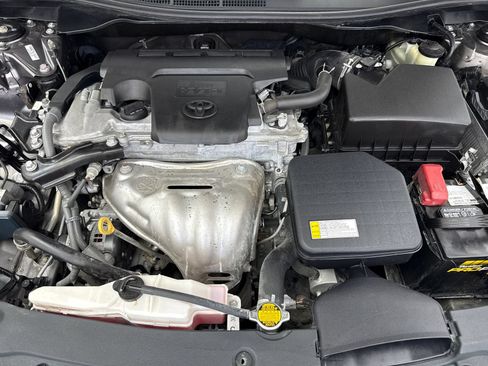 Used 2015 Toyota Camry LE FWD image 51