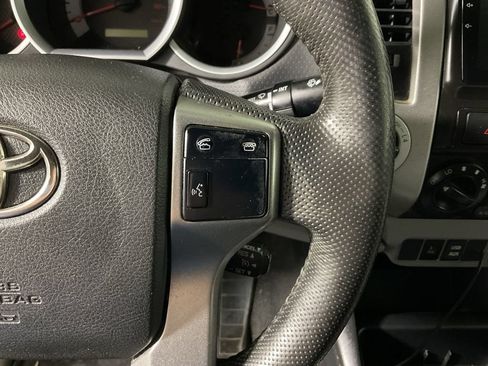 Used 2012 Toyota Tacoma 4x4 Double Cab w/ TRD Off-Road Pkg image 21