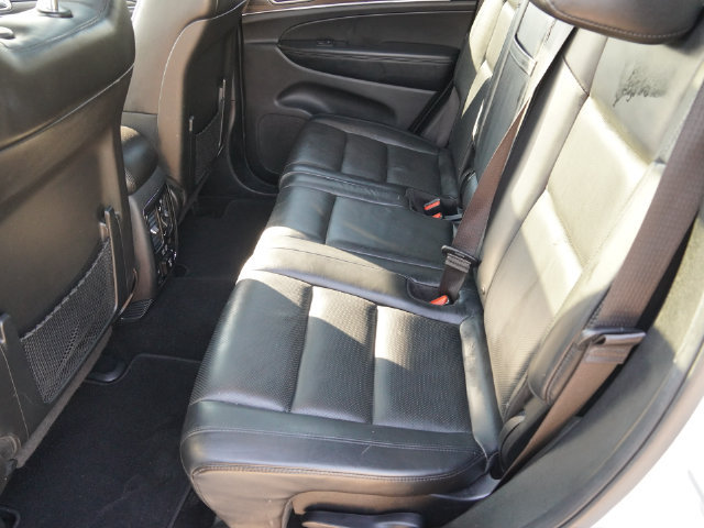 Used 2020 Jeep Grand Cherokee Limited w/ Luxury Group II RWD image 29