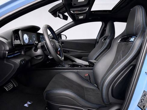 Used 2025 Hyundai Elantra N w/ Cargo Package FWD image 15