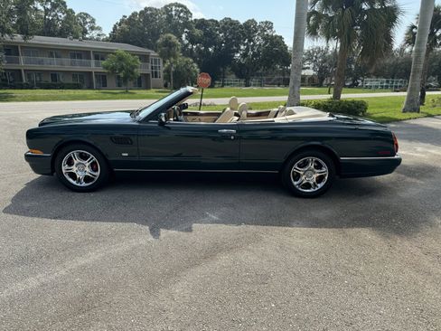 Used 2003 Bentley Azure image 8