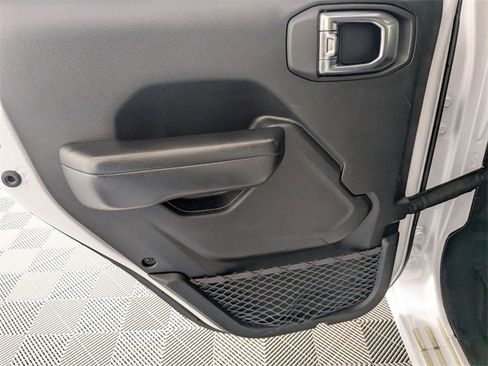 Used 2021 Jeep Wrangler Unlimited Rubicon image 26