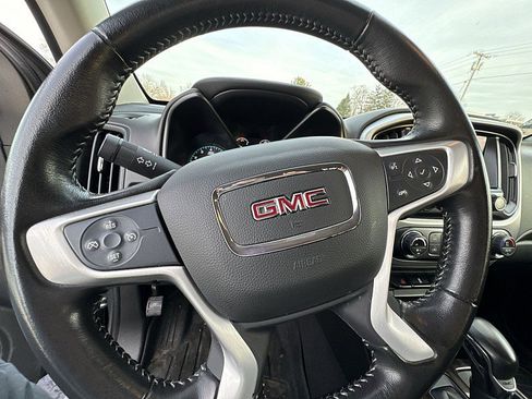 Used 2022 GMC Canyon Elevation w/ Trailering Package image 7