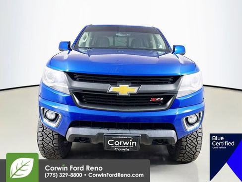 Used 2019 Chevrolet Colorado Z71 AWD/4WD image 2