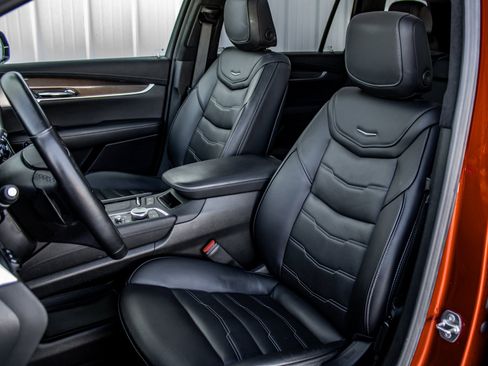 Used 2024 Cadillac XT6 Premium Luxury w/ Platinum Package image 19