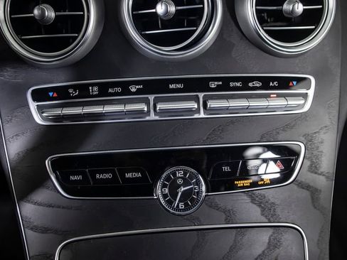 Used 2021 Mercedes-Benz C 300 Sedan image 29