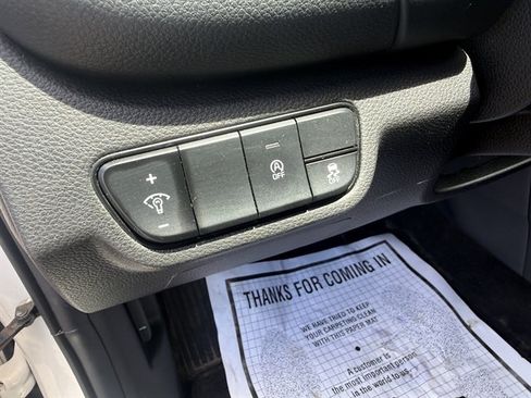 Used 2024 Kia Seltos EX AWD/4WD image 10