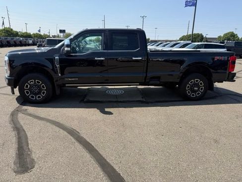 Used 2024 Ford F250 Platinum w/ FX4 Off-Road Package AWD/4WD image 7