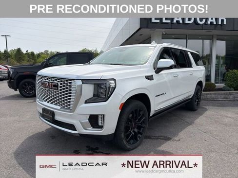Used 2024 GMC Yukon XL Denali w/ Denali Reserve Package AWD/4WD image 1