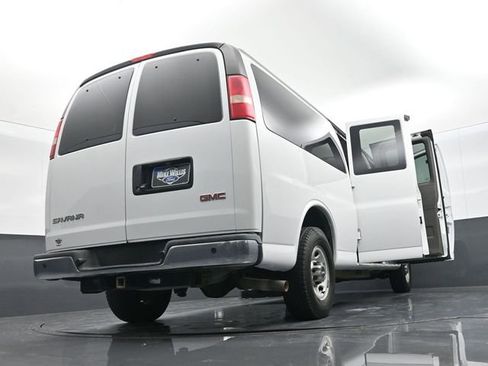 Used 2016 GMC Savana 3500 LT w/ LT Preferred Equipment Group image 29
