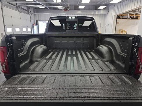 New 2026 RAM 2500 Big Horn AWD/4WD image 32