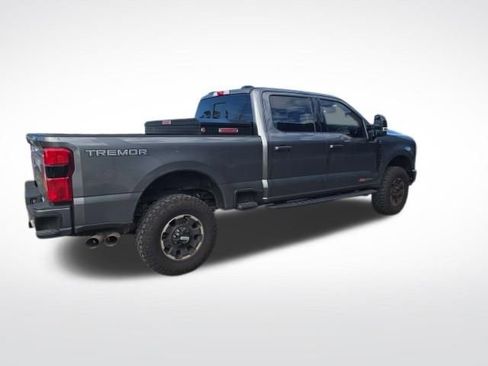 Used 2025 Ford F350 Lariat w/ Tremor Off-Road Package image 3