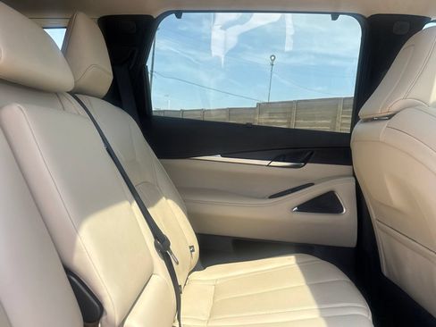 Used 2023 INFINITI QX60 Sensory w/ Vision Package AWD/4WD image 30