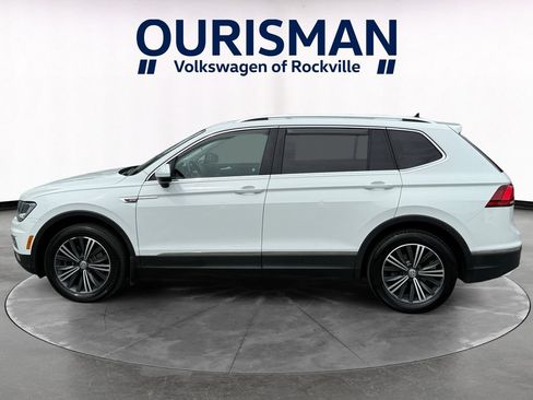 Used 2018 Volkswagen Tiguan SEL AWD/4WD image 3