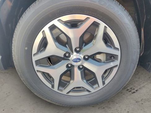 Used 2022 Subaru Forester Premium image 14