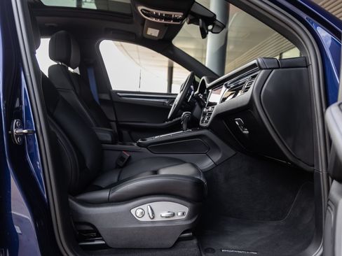 Certified 2026 Porsche Macan S AWD/4WD image 43
