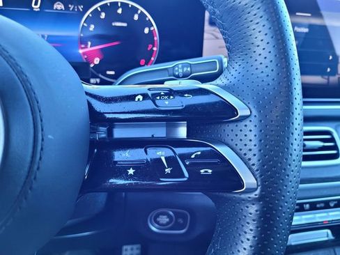 Used 2025 Mercedes-Benz GLS 450 4MATIC image 23