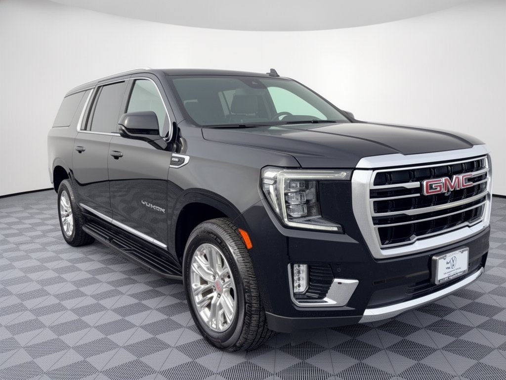 Used 2023 GMC Yukon XL SLT w/ SLT Luxury Package AWD/4WD image 7